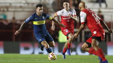 El delantero de Boca se lamentó por las ocasiones falladas, que no fueron tantas, en el partido ante Argentinos en Paternal. Acabó molesto con Zárate.