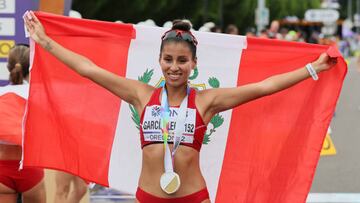 EUGENE, OREGON - JULY 22: Gold medalist, Kimberly Garcia Leon of Team Peru celebrates after the Women's 35km Race Walk Final on day eight of the World Athletics Championships Oregon22 at Hayward Field on July 22, 2022 in Eugene, Oregon. (Photo by Andy Lyons/Getty Images for World Athletics)