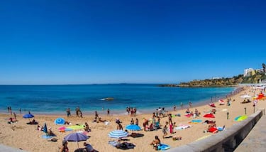 Esta IA cuenta las personas que hay en una playa en 30 segundos