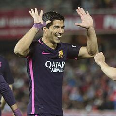 Alcácer hace reaccionar al Barça