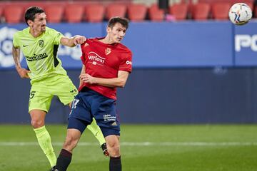 Budimir marca el 1-2 al Atlético.