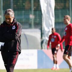 “No me gusta competir lunes, el fútbol es de fin de semana”