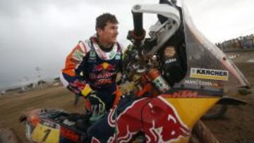 Coma sigue al frente del Dakar.