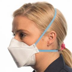 Una experta indica un error muy común al llevar mascarilla FFP2