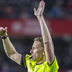 Hernández Hernández sustituye por lesión a Melero López en
Elche-Barcelona