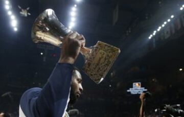 Estados Unidos celebra el título del mundial de basket. Andre Drummond