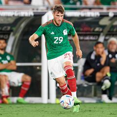 Para el ‘Cuchillo’ Herrera es imperdonable la ausencia de Santiago Giménez en Qatar 2022