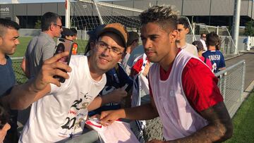 Mariano, reclamo del aficionado en la pretemporada del Olympique de Lyon.