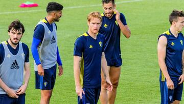 El Cádiz va con todo lo disponible a Granada