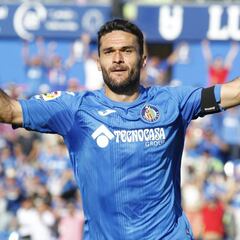 El Getafe golea con dos nueves