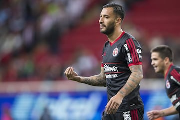 El defensa argentino llegó a Xolos de Tijuana en agosto de 2016. Aguilera se aclimató rápidamente a la Liga MX. 