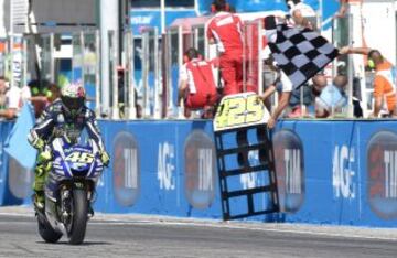 Valentino Rossi consigue la victoria en el GP de San Marino