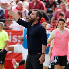 Quique: “¿En Nesyri? No puedo permitir que unos se sientan distintos a otros”