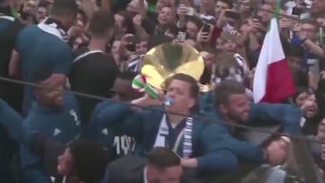 Szczesny demuestra en plena celebración que es digno sucesor de Buffon: ¡qué reflejos!