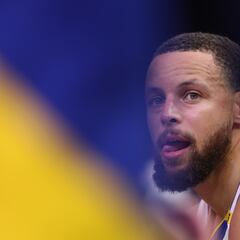 Steph Curry sigue dominando en los triples, superó barrera de los 300 por sexta vez