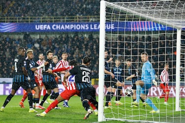 El delantero nigeriano marcó su primer gol como rojiblanco en la máxima competición continenal.