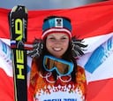Anna Fenninger coloca a Austria primera en el medallero alpino