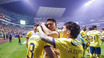 Alan Cervantes celebrates his goal 2-1 of America during the 16th round match between America and Pachuca as part of the Liga BBVA MX, Torneo Apertura 2024 at Cuauhtemoc Stadium on November 06, 2024 in Puebla, Mexico.