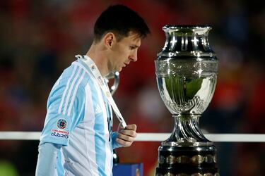 Olé aprovecha el sorteo del repechaje del Mundial y se burla otra vez de la Roja: ya es viral