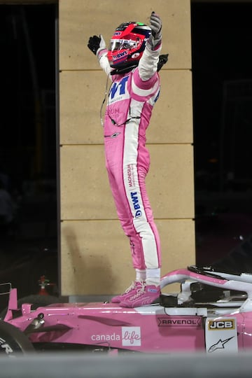 El mexicano Sergio Pérez logra en Sakhir el primer triunfo de su carrera gracias a una desastrosa parada en boxes de Mercedes.