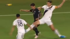 El 'duelo de patadas' entre Gutiérrez y Zlatan en la MLS