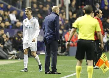 Cristiano Ronaldo leaves the field after being substituted on Saturday night.