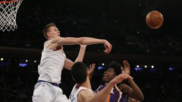 Nov 3, 2017; New York, NY, USA; New York Knicks forward Kristaps Porzingis (6) blocks the shot of Phoenix Suns forward Josh Jackson (20) during second half at Madison Square Garden. Mandatory Credit: Noah K. Murray-USA TODAY Sports