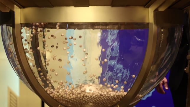 El truco que utilizó un hombre para ganar 2 millones de euros en la lotería: lo aprendió en YouTube