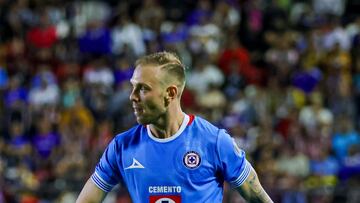Carlos Rotondi of Cruz Azul during the 8th round match between Atletico San Luis and Cruz Azul as part of the Liga BBVA MX, Torneo Apertura 2024 at Alfonso Lastras Stadium on September 17, 2024 in San Luis Potosi, Mexico.