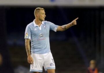 Guidetti jugador del Celta celebrando el gol 4-1 