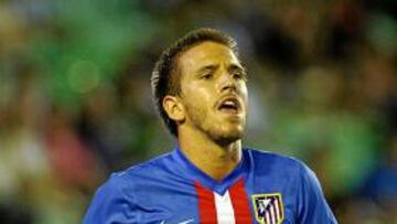 <b>SE VA. </b>Camacho ha jugado poco en el Atleti y se va al Málaga.