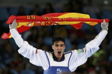 Joel González consiguió el bronce al ganar a  Edgar Contreras.