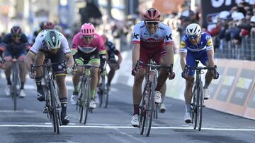 Resumen y resultado de la Tirreno-Adri¨¢tico: Sagan se libra de una ca¨ªda pero no logra batir a Kittel