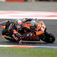 Mordisco de tiburón de Acosta en el arranque de Austin