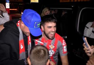 Una leyenda inglesa es el fichaje más sorpresivo de la Serie A y así fue recibido: ¡locura total!