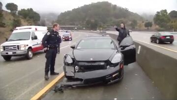 El v¨ªdeo del accidente m¨²ltiple de Stephen Curry y su Porsche