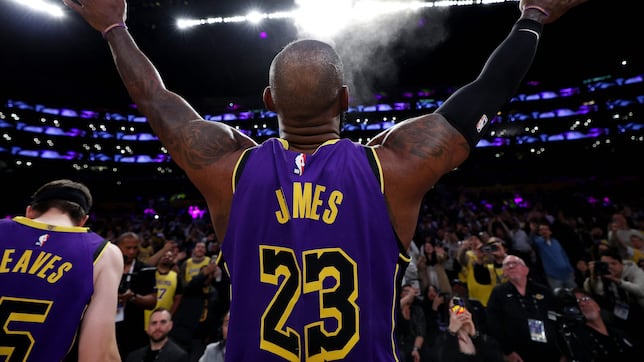 LeBron James edges closer to another astonishing record - AS USA