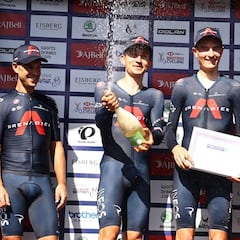 Ineos gana la crono y Ethan Hayter se sitúa como líder