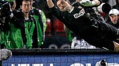 Del Nido fija la venta de Palop en cinco millones