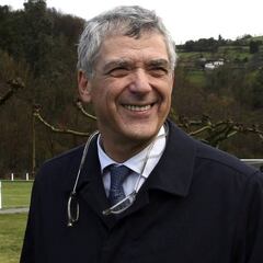 Ángel María Villar pacta la paz a cambio de ser el jefe del VAR