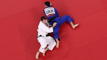 El judoca español Alberto Gaitero ha caído en primera ronda frente al ucraniano Heorhi Zantaraia en una pelea muy dura, en la que el español acabó con casi toda la cara vendada.