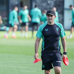 Valverde: “Nos parecemos al AZ en cierta medida”