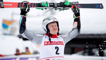 Kristoffersen domina en Italia