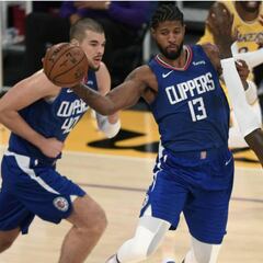 Schroder leaves Lakers, signs 1-year deal with Celtics