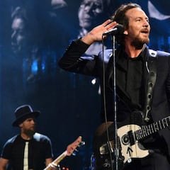 El emotivo homenaje de Pearl Jam a un aficionado mexicano