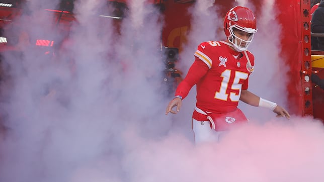 This is the national anthem singer at the Chiefs - Texans NFL divisional round game