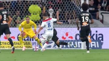 El Madrid necesita llegadores y ¨¦l es una garant¨ªa: vean la facilidad para el gol de Aouar