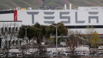 FILE PHOTO: A view of Tesla Inc's U.S. vehicle factory in Fremont, California, U.S., March 18, 2020. REUTERS/Shannon Stapleton/File Photo