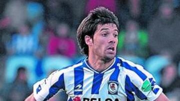 <b>DOS AÑOS MÁS. </b>Labaka, en un partido de la Real Sociedad.