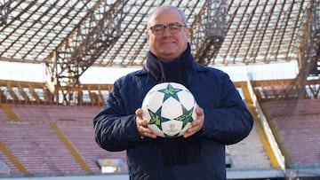 Bruscolotti posa para AS en San Paolo